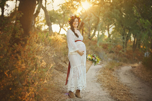A maternity photoshoot in sunny Portugal